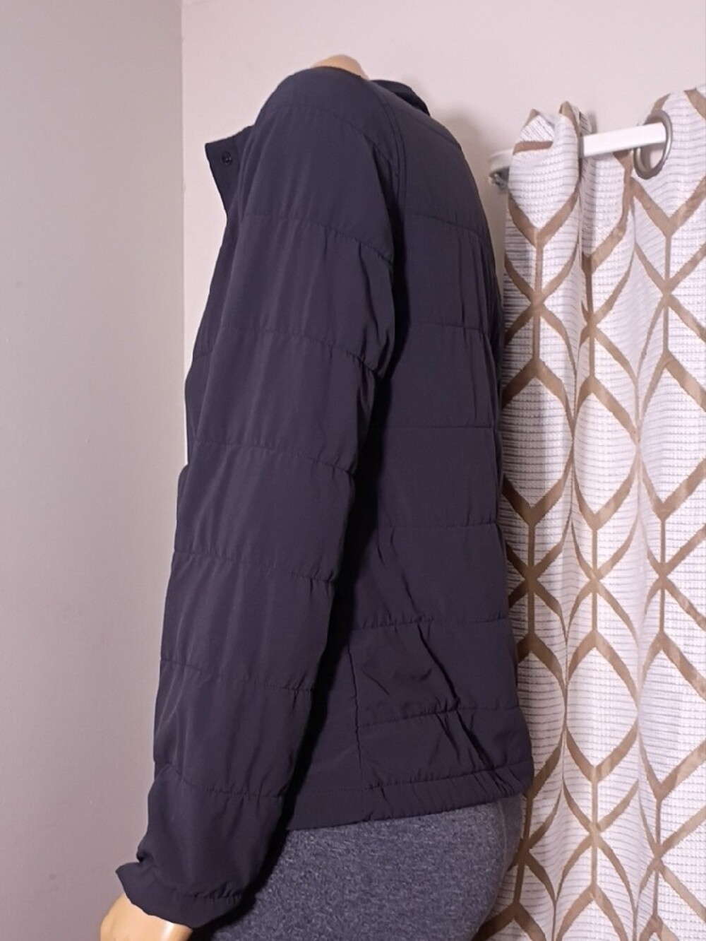 The North Face Black Quilted Snap Pullover - Picture 5 of 12
